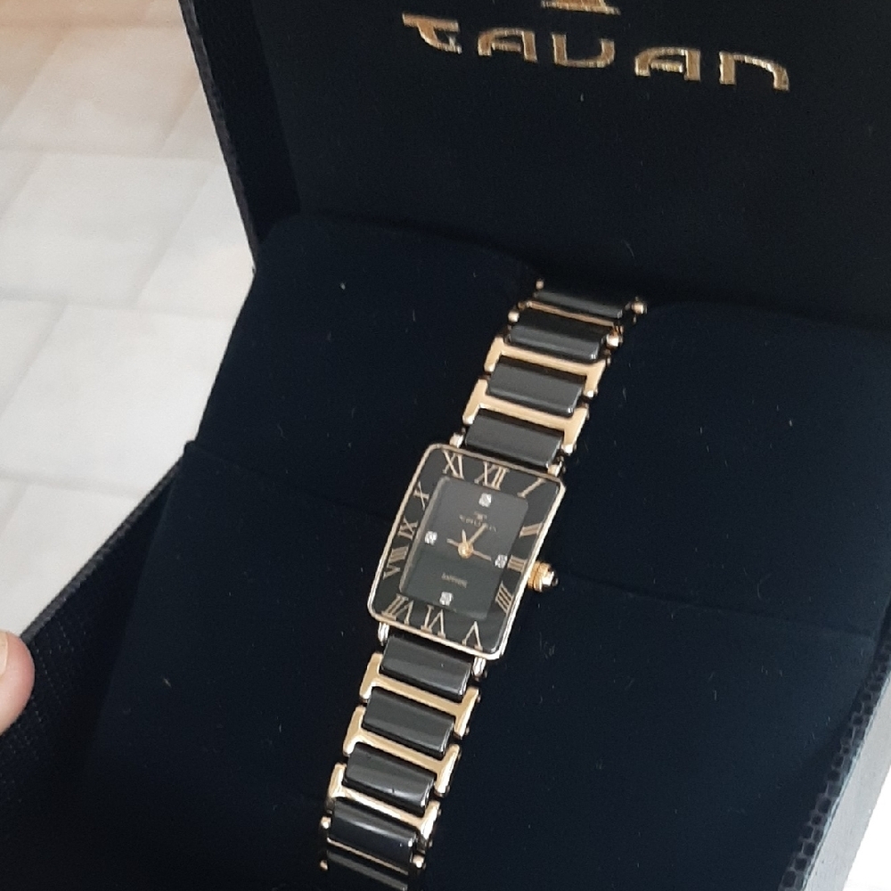 NWT Tavanwith💍Diamonds